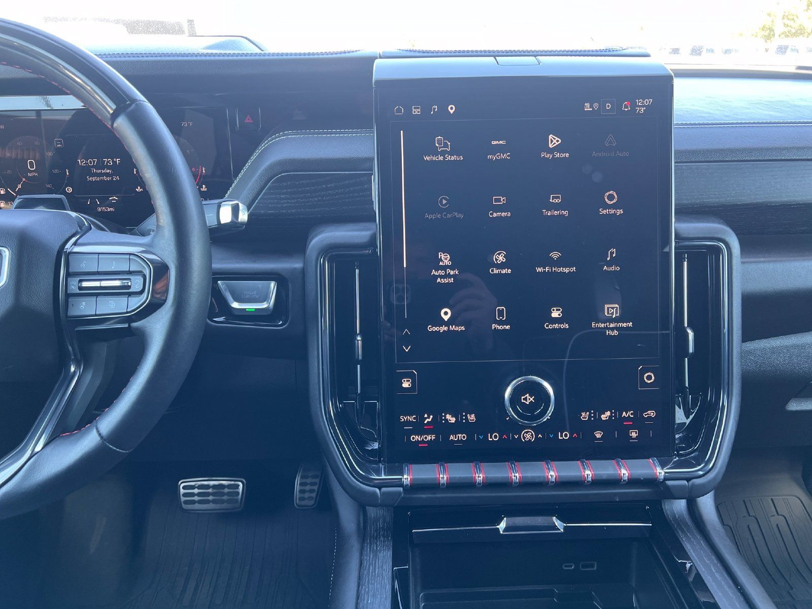 Used 2025 GMC Yukon XL AT4 Ultimate w/ LPO, Floor Liner Package AWD/4WD image 19