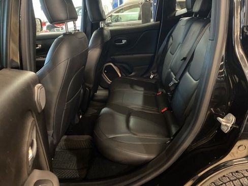 Used 2017 Jeep Renegade Limited image 11