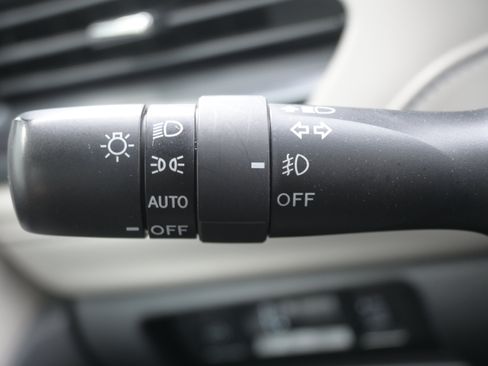 Certified 2025 Subaru Forester Premium AWD/4WD image 27