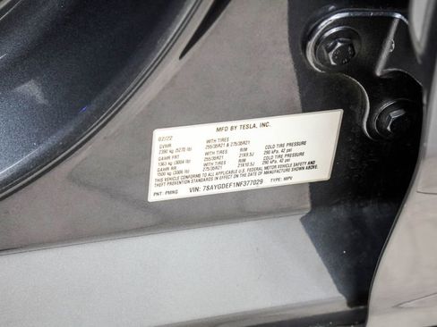 Used 2022 Tesla Model Y Performance AWD/4WD image 38