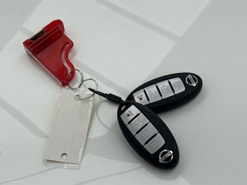 Used 2023 Nissan Sentra SV image 39