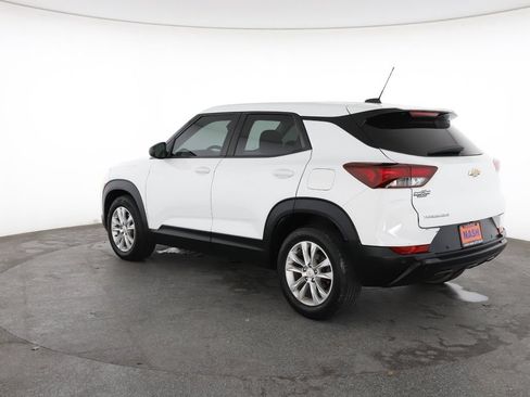 Used 2021 Chevrolet TrailBlazer LS FWD image 9