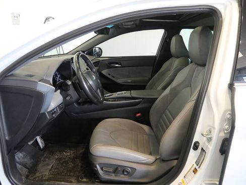 Used 2019 Toyota Avalon Touring w/ Advanced Safety Package FWD image 15