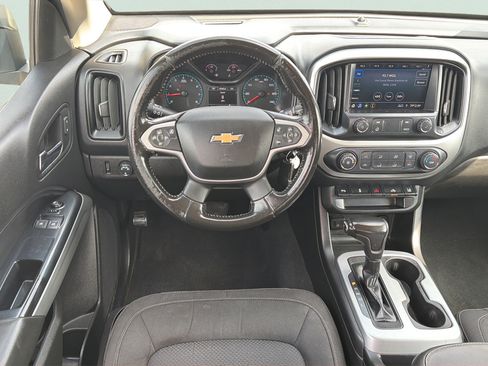 Used 2021 Chevrolet Colorado LT w/ Safety Package RWD image 13