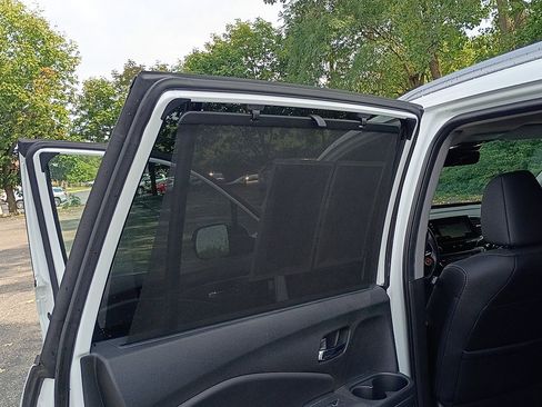 Used 2021 Honda Pilot Elite image 21