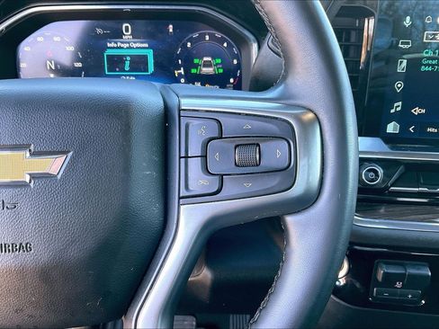 Used 2025 Chevrolet Silverado 1500 LT image 13