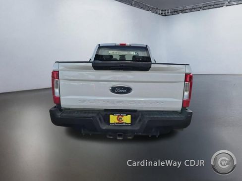 Used 2019 Ford F250 XL w/ Power Equipment Group RWD image 4