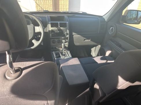 Used 2011 Dodge Nitro Heat w/ Popular Equipment Group image 17