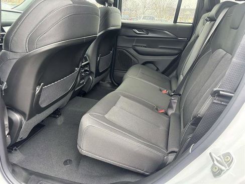 New 2026 Jeep Grand Cherokee Laredo X image 6