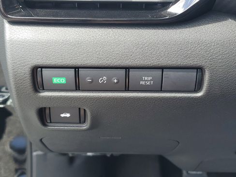 Certified 2024 Nissan Sentra SV w/ SV Premium Package image 23