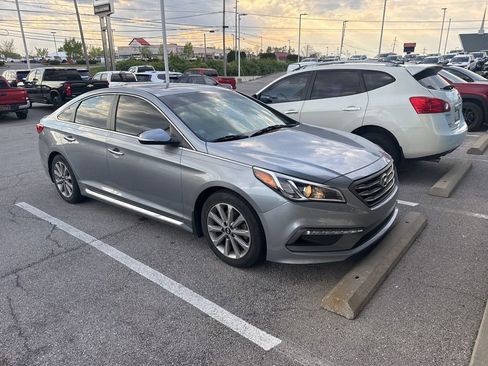 Used 2017 Hyundai Sonata Limited image 2