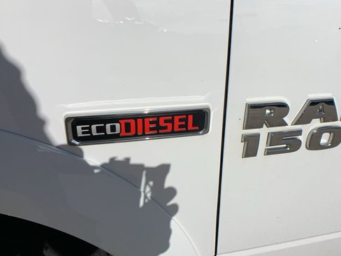 Used 2018 RAM 1500 Laramie image 9