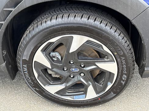 Used 2024 Subaru Crosstrek 2.5i Limited AWD/4WD image 7