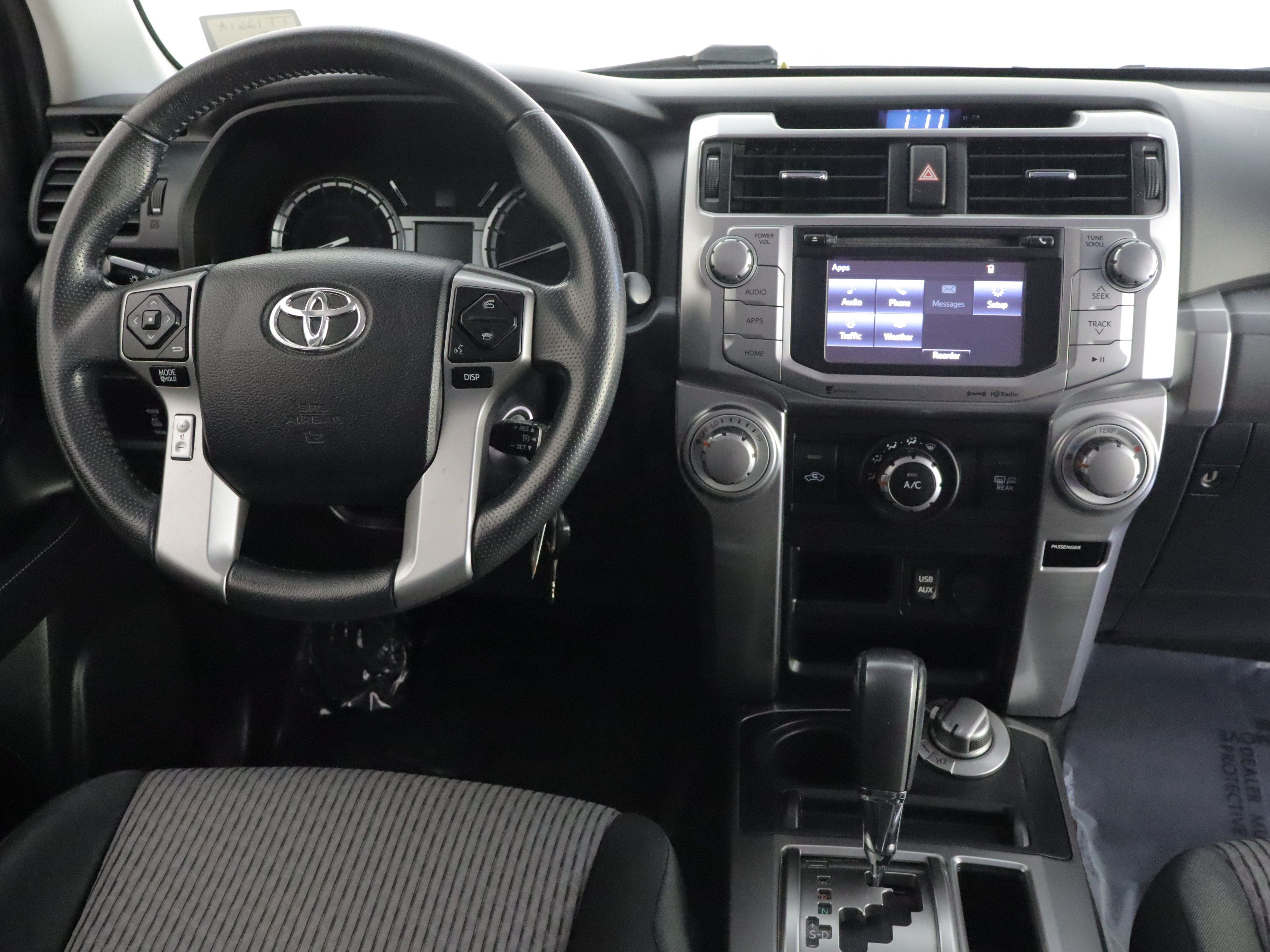 Used 2018 Toyota 4Runner SR5 AWD/4WD image 2
