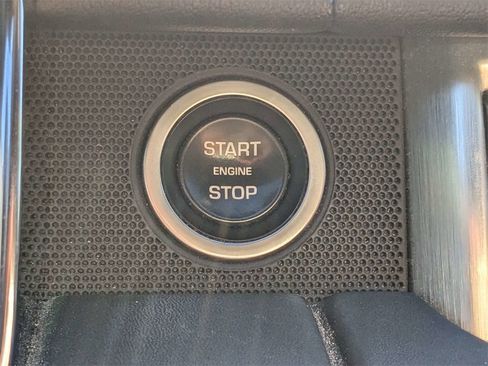 Used 2019 Land Rover Range Rover Supercharged image 31