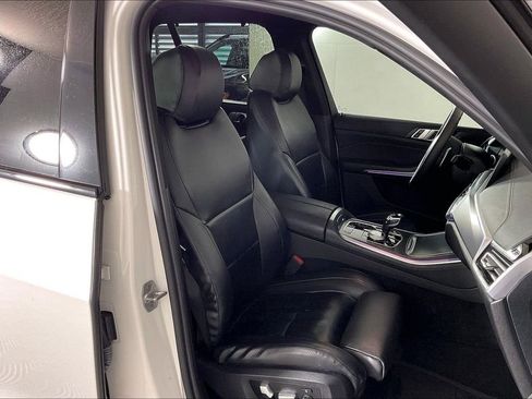 Used 2022 BMW X5 sDrive40i w/ M Sport Package RWD image 6