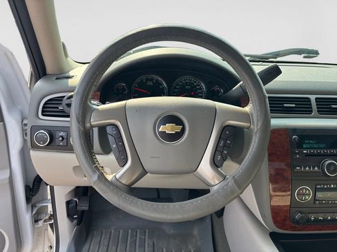 Used 2011 Chevrolet Silverado 2500 LTZ w/ LTZ Plus Package AWD/4WD image 11