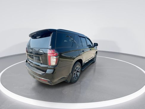 Used 2021 Chevrolet Tahoe Z71 w/ Z71 Off-Road Package AWD/4WD image 8