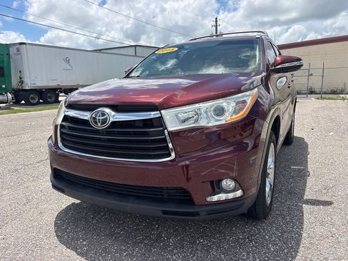 Used 2015 Toyota Highlander Limited Platinum FWD image 7