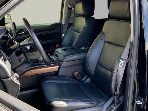Used 2015 Chevrolet Tahoe LTZ RWD image 6