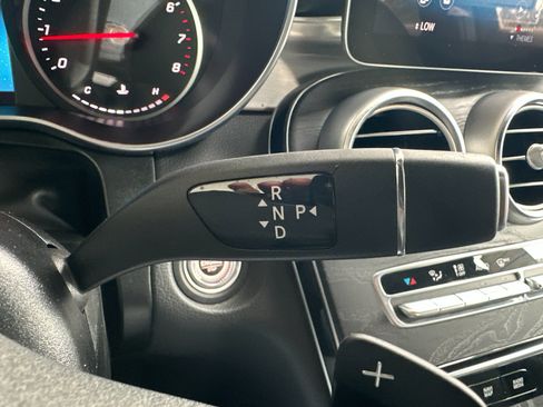 Used 2021 Mercedes-Benz GLC 300 image 21