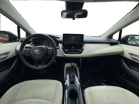 Used 2020 Toyota Corolla LE FWD image 13