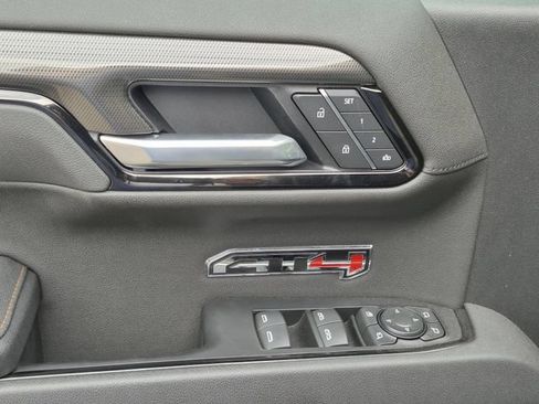 Used 2026 GMC Sierra 1500 AT4 w/ Technology Package AWD/4WD image 8