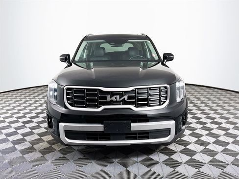 Used 2023 Kia Telluride S w/ S Sunroof Package image 2