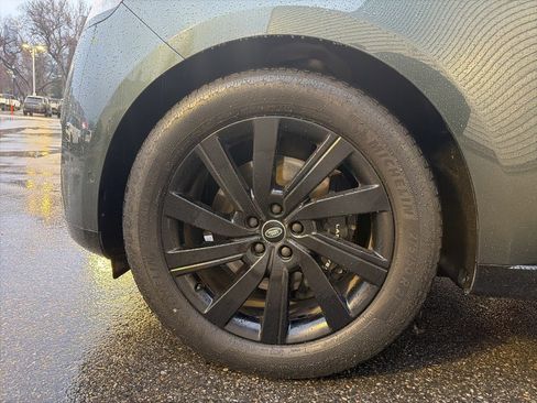 Used 2023 Land Rover Range Rover SE image 12