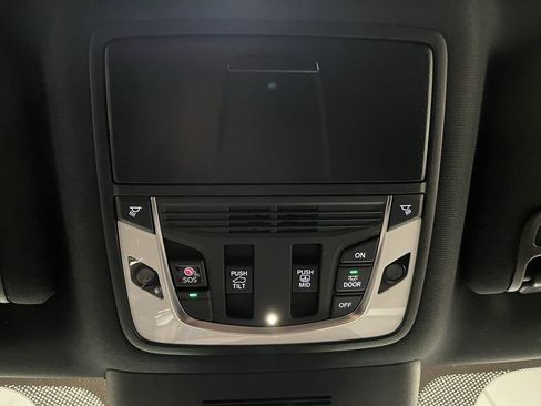 Certified 2025 Acura MDX A-Spec image 9