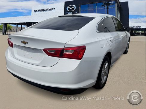 Used 2023 Chevrolet Malibu LS image 3