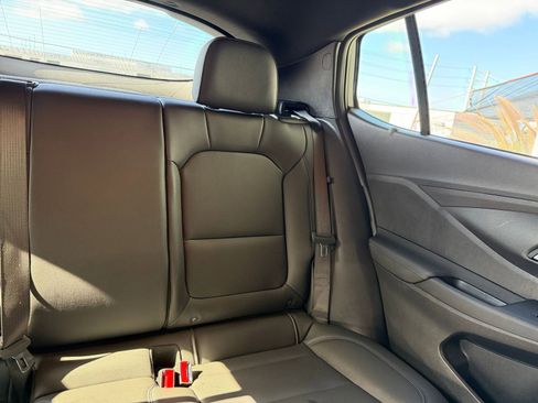 Used 2025 Buick Envista Sport Touring image 35