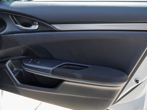 Used 2019 Honda Civic LX image 25