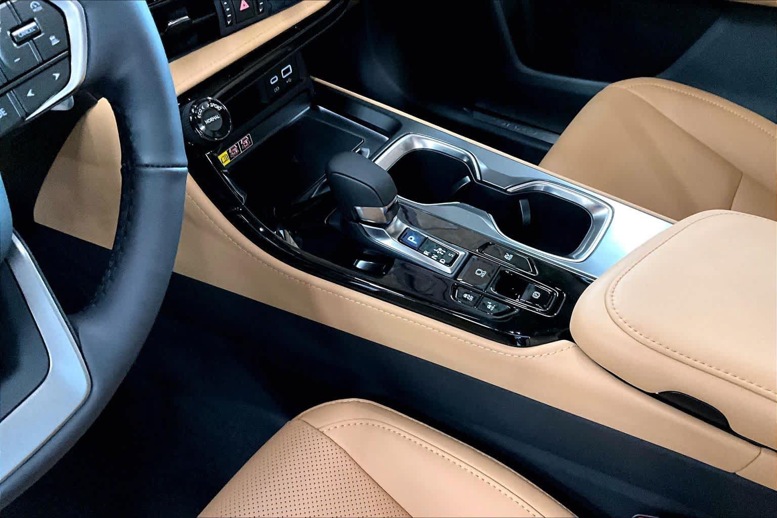 New 2026 Lexus NX 350h AWD w/ Premium Package image 8