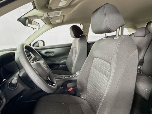 Certified 2023 Honda HR-V LX image 29