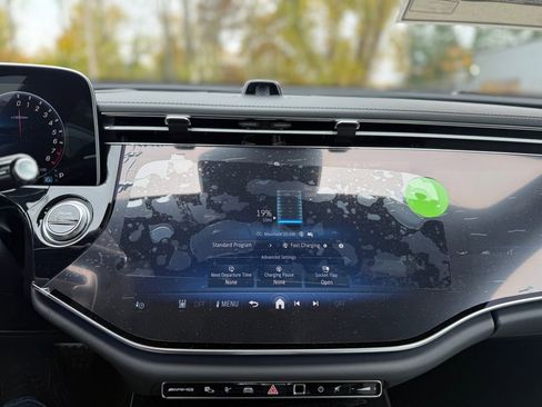 New 2026 Mercedes-Benz E 53 AMG e 4MATIC Sedan image 41