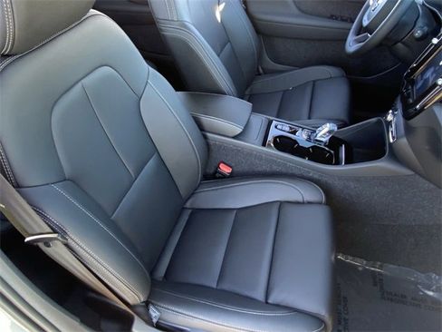 New 2025 Volvo XC40 B5 Plus w/ Protection Package Premier image 12