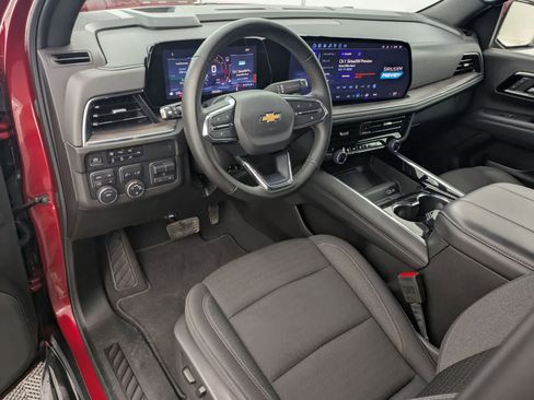 Used 2025 Chevrolet Suburban LS w/ Max Trailering Package AWD/4WD image 2