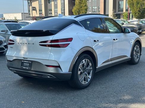 Certified 2024 Genesis GV60 RWD image 5