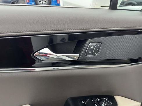 Certified 2022 Lincoln Nautilus Reserve image 22