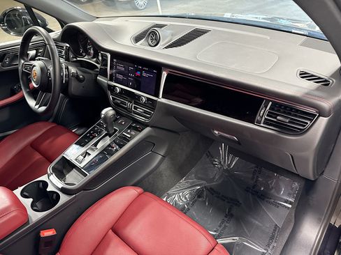Certified 2026 Porsche Macan S AWD/4WD image 15