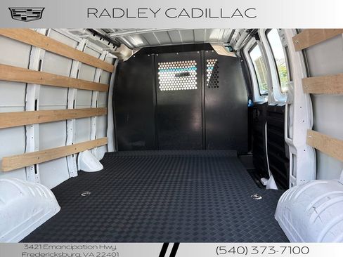 Used 2025 GMC Savana 2500 w/ Driver Convenience Package RWD image 6