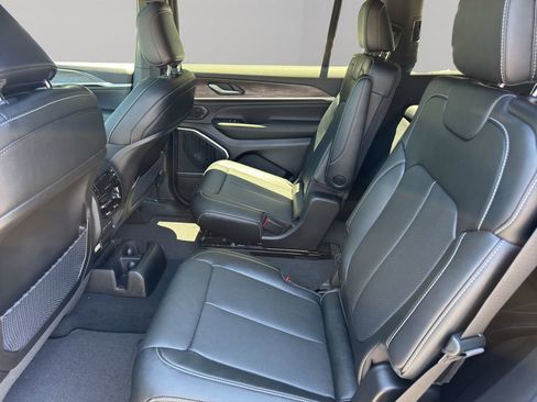 New 2026 Jeep Grand Cherokee L Limited AWD/4WD image 19