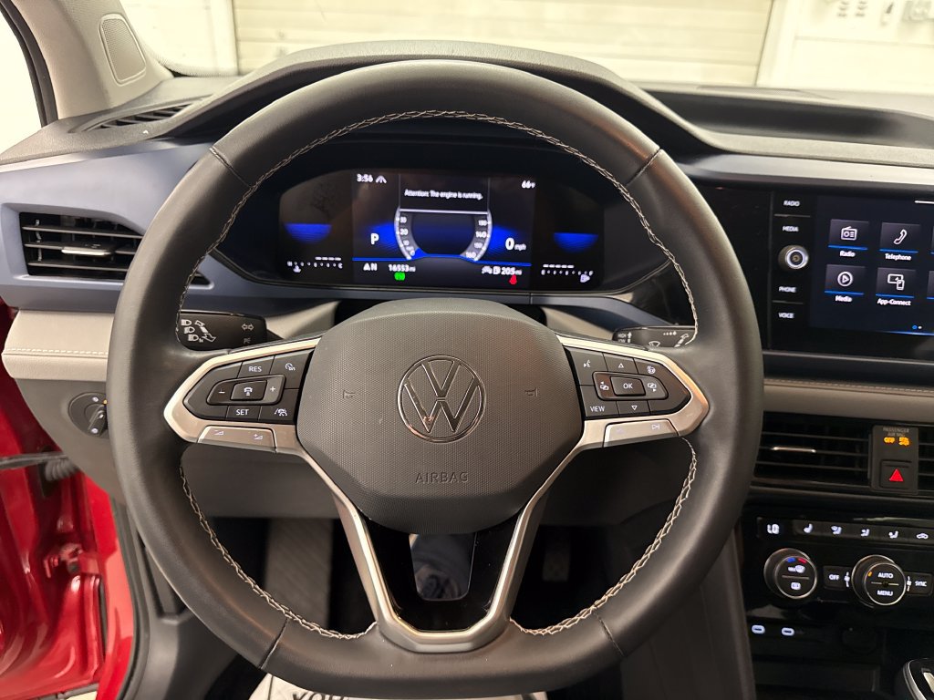 Used 2024 Volkswagen Taos SE w/ Black Wheel Plus Package AWD/4WD image 15