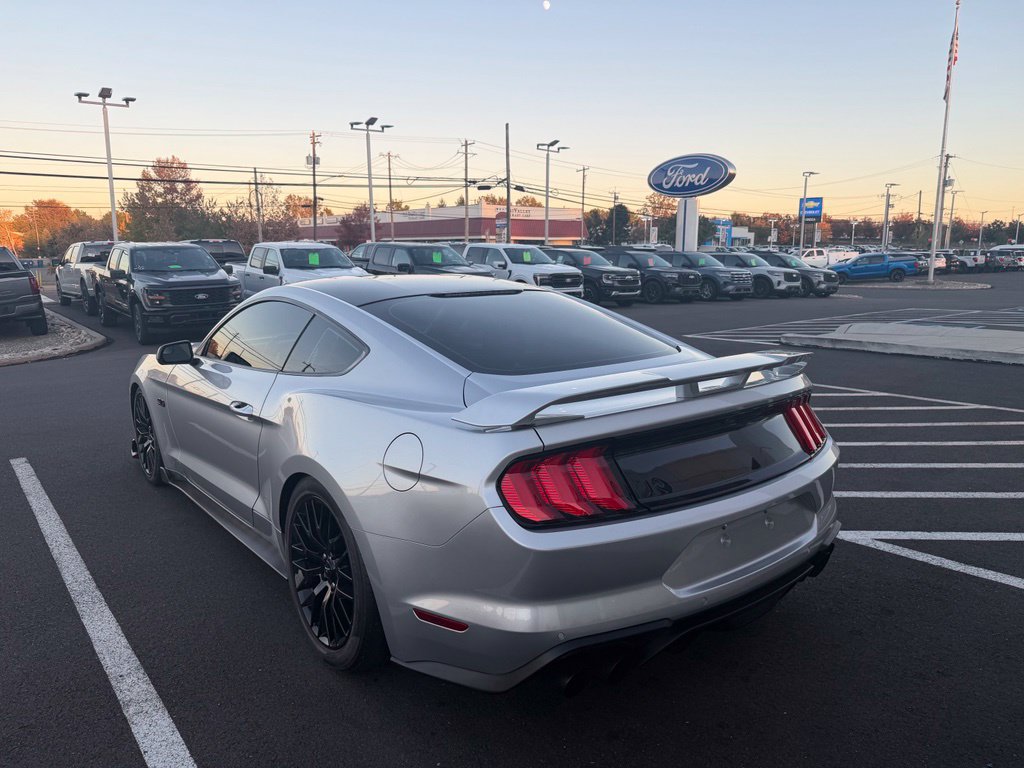 Used 2018 Ford Mustang GT w/ GT Performance Package RWD image 6