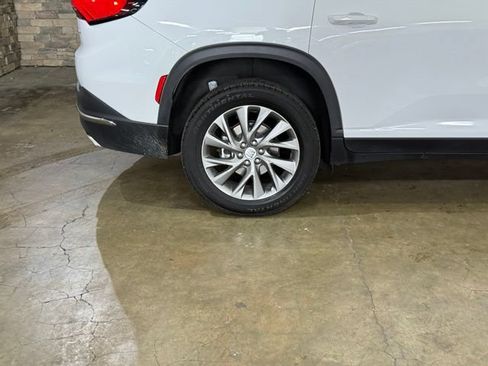 Used 2026 Buick Enclave Preferred FWD image 6