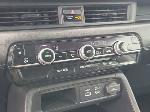 Used 2023 Honda Pilot EX-L image 24