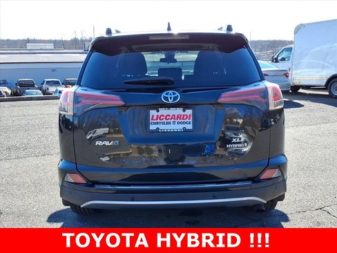 Used 2018 Toyota RAV4 XLE w/ Convenience Package image 6