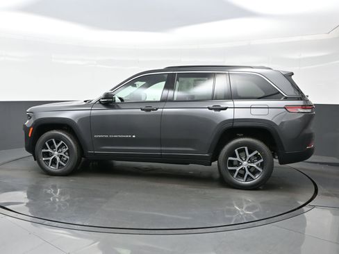New 2025 Jeep Grand Cherokee Limited image 3