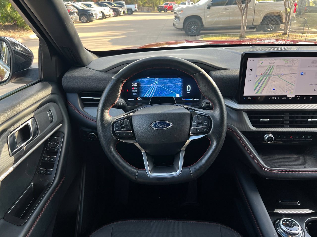 Used 2025 Ford Explorer ST-Line w/ ST-Line Street Pack AWD/4WD image 15